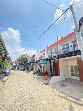 For Sale Rumah 3 Kamar Lokasi Strategis Bagus dan Strategis di Pesanggrahan For Sale Rumah 3 Kamar Lokasi Strategis Bagus dan Strategis di Pesanggrahan