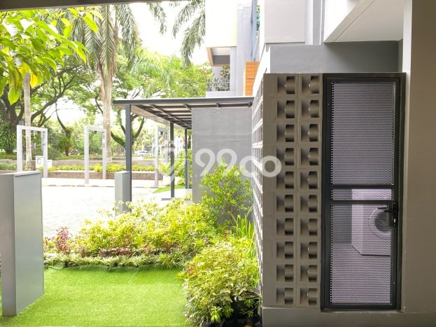 Ready to Use! Premium House LT 112m2 Desain Elegan di BSD City Ready to Use! Premium House LT 112m2 Desain Elegan di BSD City