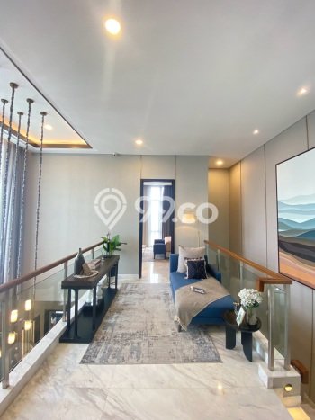 Rumah Mewah LB 230m2 Siap Pakai Desain Elegan di Gading Serpong, Tangerang Rumah Mewah LB 230m2 Siap Pakai Desain Elegan di Gading Serpong, Tangerang