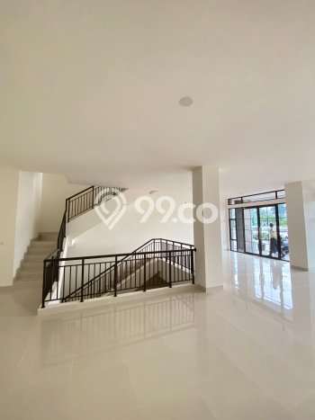 Dijual Ruko Area Komersial Kawasan Cisauk, Luas 359m2m², Jalan Utama Dijual Ruko Area Komersial Kawasan Cisauk, Luas 359m2m², Jalan Utama
