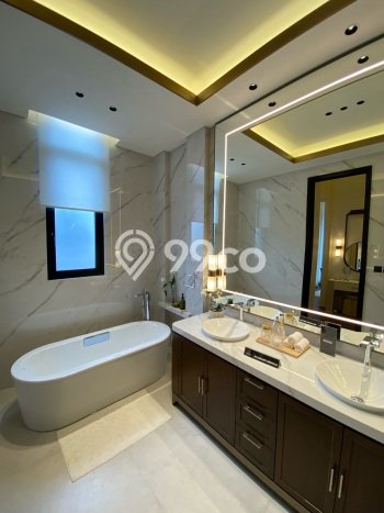 Jual Rumah Luas Megah Dengan View Eksklusif di Gading Serpong, Tangerang Jual Rumah Luas Megah Dengan View Eksklusif di Gading Serpong, Tangerang