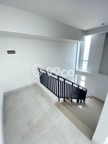 Gudang Premium di , Luas 240m2m², Mainroad, Tingkat Keramaian Tinggi Gudang Premium di , Luas 240m2m², Mainroad, Tingkat Keramaian Tinggi