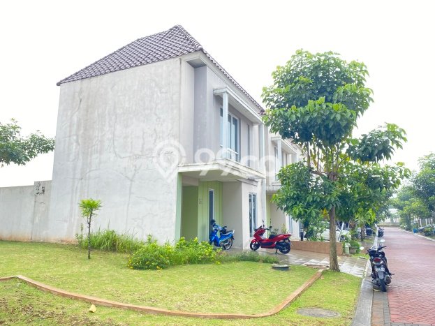 For Sale! Luxury House LT 223m2 Desain Elegan di Gading Serpong For Sale! Luxury House LT 223m2 Desain Elegan di Gading Serpong