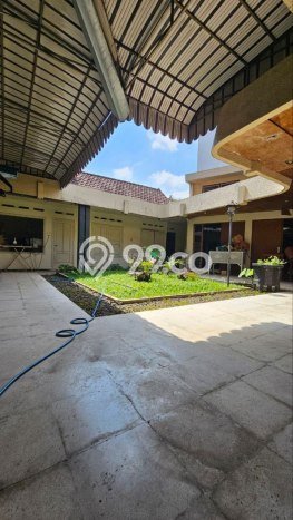 Dijual Rumah Mewah Elegan Dengan View Cantik di Malang Kota, Malang Dijual Rumah Mewah Elegan Dengan View Cantik di Malang Kota, Malang