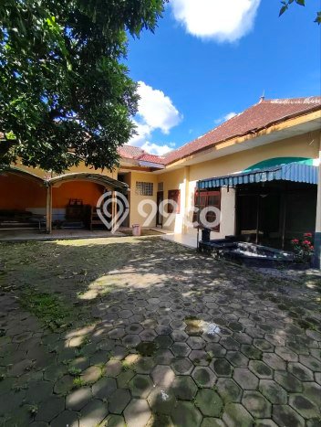 Rumah Terawat di Lowokwaru, Malang, Luas Tanah 675m2m², LB 450m2m² Rumah Terawat di Lowokwaru, Malang, Luas Tanah 675m2m², LB 450m2m²