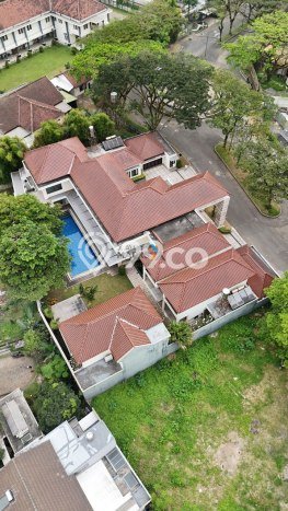 Rumah Mewah LB 1500m2 Siap Pakai Desain Elegan di Malang Kota, Malang Rumah Mewah LB 1500m2 Siap Pakai Desain Elegan di Malang Kota, Malang