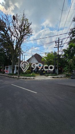 Rumah Mewah LB 800m2 Siap Huni Desain Elegan di Malang Kota, Malang Rumah Mewah LB 800m2 Siap Huni Desain Elegan di Malang Kota, Malang