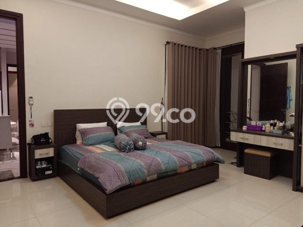 HARGA SPESIAL! Rumah Modern area , Malang, Luas 392m2m² LB 370m2m² NEGO! HARGA SPESIAL! Rumah Modern area , Malang, Luas 392m2m² LB 370m2m² NEGO!