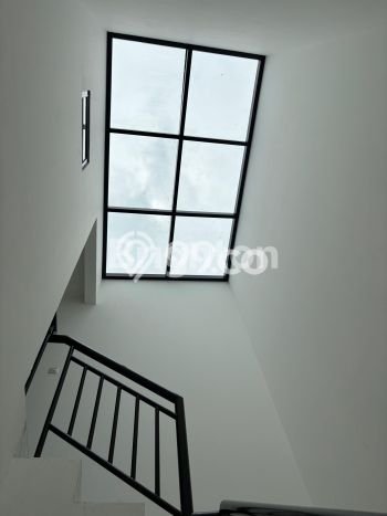 For Sale Hunian Rumah Terawat 3 KT di Meruya, Jakarta Barat For Sale Hunian Rumah Terawat 3 KT di Meruya, Jakarta Barat