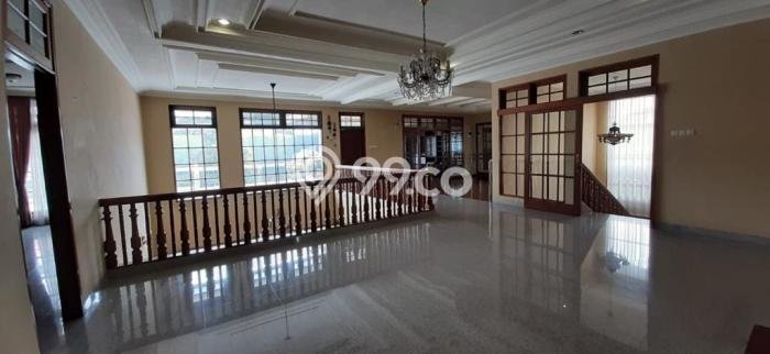 Siap Huni Rumah Mewah 4 Kamar di Cinere Dekat ke Mana Pun Siap Huni Rumah Mewah 4 Kamar di Cinere Dekat ke Mana Pun