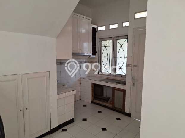 Hunian Elit LB 155m2 Siap Huni Desain Elegan di Bintaro, Tangerang Selatan Hunian Elit LB 155m2 Siap Huni Desain Elegan di Bintaro, Tangerang Selatan