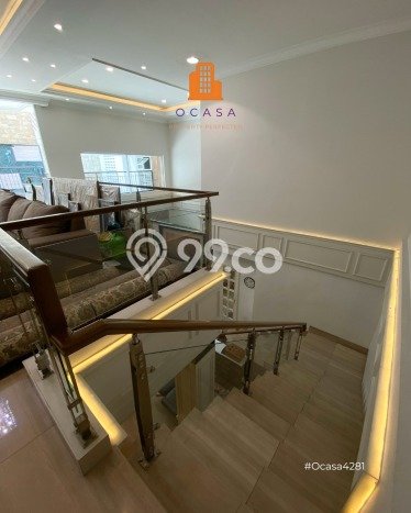 Rumah Asri dengan Luas Bangunan 516m² di Kawasan Pondok Indah, Jakarta Selatan Rumah Asri dengan Luas Bangunan 516m² di Kawasan Pondok Indah, Jakarta Selatan