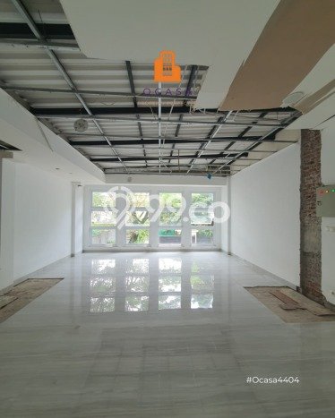 Dijual Rumah Luas Elegan Dengan View Eksklusif di Kemang, Jakarta Selatan Dijual Rumah Luas Elegan Dengan View Eksklusif di Kemang, Jakarta Selatan