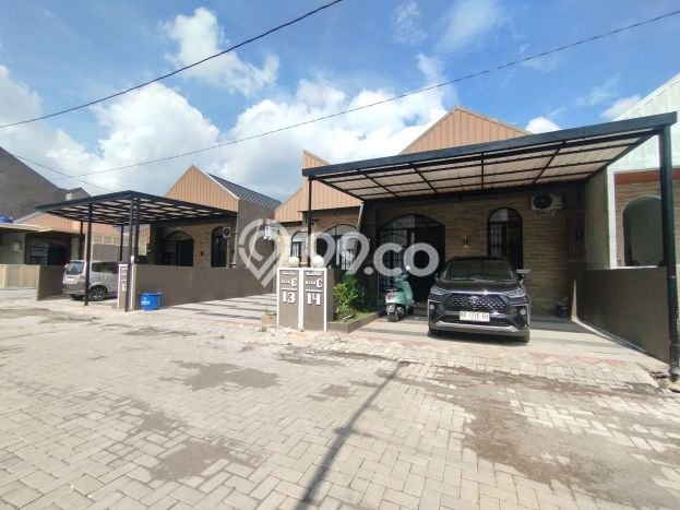 INVESTASI CERDAS! Rumah Premium Tembalang, Semarang, Luas Tanah 88m2m² LB 38m2m² INVESTASI CERDAS! Rumah Premium Tembalang, Semarang, Luas Tanah 88m2m² LB 38m2m²