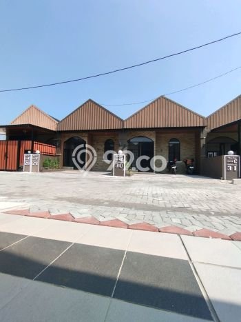 Rumah Terawat 2 KT 1 KM di Lokasi Premium Tembalang, Semarang Rumah Terawat 2 KT 1 KM di Lokasi Premium Tembalang, Semarang