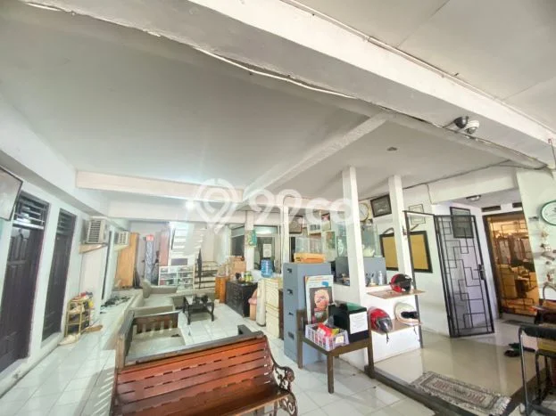 Rumah Elit Modern Tanpa Renovasi di Roxy Jakarta Pusat Rumah Elit Modern Tanpa Renovasi di Roxy Jakarta Pusat