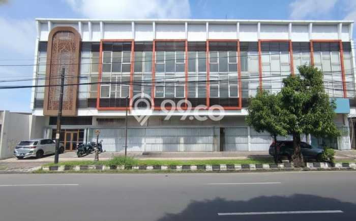 Disewakan Ruko di Kawasan Ramai Solo Baru Luas 200m2 Disewakan Ruko di Kawasan Ramai Solo Baru Luas 200m2