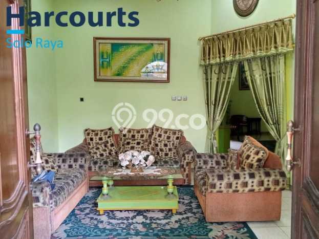 Rumah Modern Cantik 4 Kamar Siap Huni di Pasar Kliwon Rumah Modern Cantik 4 Kamar Siap Huni di Pasar Kliwon