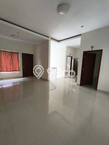 Rumah Eksklusif Siap Huni LT 128m2 di Pasar Kliwon, Surakarta Rumah Eksklusif Siap Huni LT 128m2 di Pasar Kliwon, Surakarta