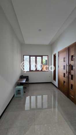 Dijual Rumah Premium dengan Fasilitas Sekitar Komplit di Jebres, Solo Dijual Rumah Premium dengan Fasilitas Sekitar Komplit di Jebres, Solo