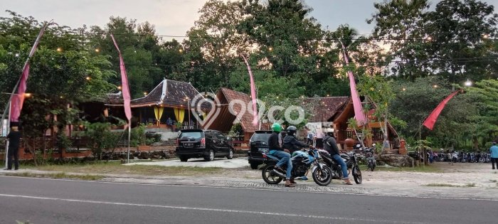 Unit Komersial Dijual di Semin Gunung Kidul 1500m2 Unit Komersial Dijual di Semin Gunung Kidul 1500m2