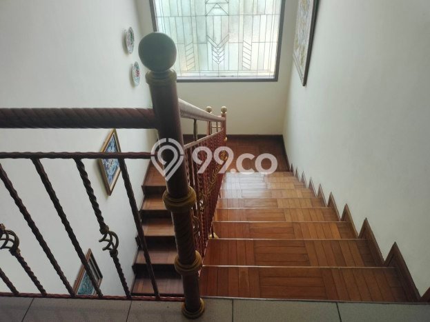 For Sale! Luxury House LT 308m2 Desain Elegan di Jatiwaringin For Sale! Luxury House LT 308m2 Desain Elegan di Jatiwaringin