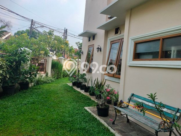 For Sale! Luxury House LT 308m2 Desain Elegan di Jatiwaringin For Sale! Luxury House LT 308m2 Desain Elegan di Jatiwaringin