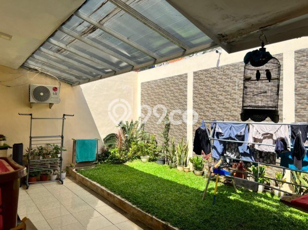 Rumah Elit Modern Tanpa Renovasi di Pejaten Timur Jakarta Selatan Rumah Elit Modern Tanpa Renovasi di Pejaten Timur Jakarta Selatan