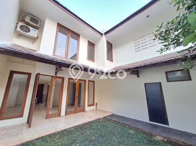 Jual Rumah Luas Elegan Dengan View Cantik di Lebak Bulus, Jakarta Selatan Jual Rumah Luas Elegan Dengan View Cantik di Lebak Bulus, Jakarta Selatan