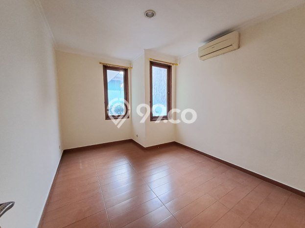 Jual Rumah Luas Elegan Dengan View Cantik di Lebak Bulus, Jakarta Selatan Jual Rumah Luas Elegan Dengan View Cantik di Lebak Bulus, Jakarta Selatan