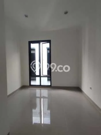 Ruko Dijual Lokasi Emas di Kemayoran Luas 91m2 Ruko Dijual Lokasi Emas di Kemayoran Luas 91m2