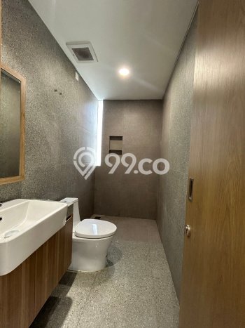 Hunian Eksklusif Siap Huni LT 98m2 di BSD, Tangerang Selatan Hunian Eksklusif Siap Huni LT 98m2 di BSD, Tangerang Selatan