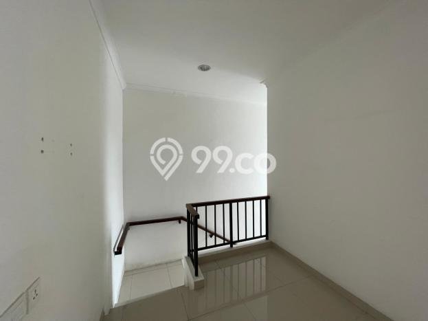 For Sale! Luxury House LT 220m2 Desain Elegan di BSD For Sale! Luxury House LT 220m2 Desain Elegan di BSD