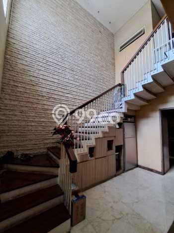 Siap Huni Hunian Elit 5 Kamar di BSD Dekat ke Mana Saja Siap Huni Hunian Elit 5 Kamar di BSD Dekat ke Mana Saja