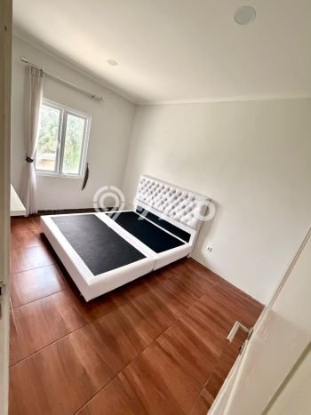 Jarang Ada! Rumah Kontrakan 3 Kamar Bagus Siap Huni Gading Serpong Jarang Ada! Rumah Kontrakan 3 Kamar Bagus Siap Huni Gading Serpong