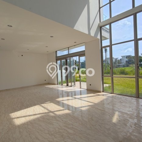 Rumah Elit Modern Tanpa Renovasi di Golf Island Jakarta Utara Rumah Elit Modern Tanpa Renovasi di Golf Island Jakarta Utara