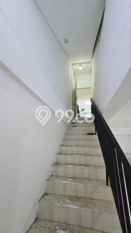Ruko Dijual di Jakarta Timur LT 119m2 & LB 350m2 Lokasi Terbaik! Ruko Dijual di Jakarta Timur LT 119m2 & LB 350m2 Lokasi Terbaik!