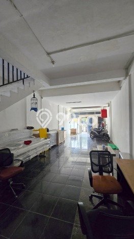 Ruko Dijual di Jakarta Timur LT 119m2 & LB 350m2 Lokasi Terbaik! Ruko Dijual di Jakarta Timur LT 119m2 & LB 350m2 Lokasi Terbaik!