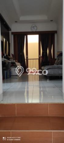 Dijual Rumah Luas Elegan Dengan View Cantik di Pondok Bambu, Jakarta Timur Dijual Rumah Luas Elegan Dengan View Cantik di Pondok Bambu, Jakarta Timur