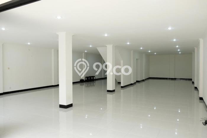Unit Ruko Dijual di Jakarta Timur LT 224m2 & LB 448m2 Unit Ruko Dijual di Jakarta Timur LT 224m2 & LB 448m2