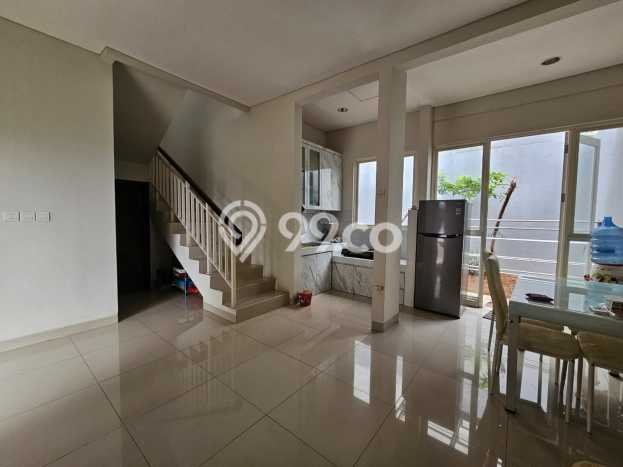 Disewakan! Rumah 3 Kamar Tidur &
2 Kamar Mandi di Jakarta Garden City, Jakarta Timur Disewakan! Rumah 3 Kamar Tidur &
2 Kamar Mandi di Jakarta Garden City, Jakarta Timur