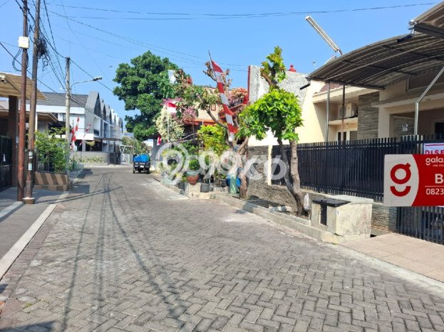 Rumah Asri di Mulyorejo, 3 KT, Luas 150m² LB 0m² Rumah Asri di Mulyorejo, 3 KT, Luas 150m² LB 0m²