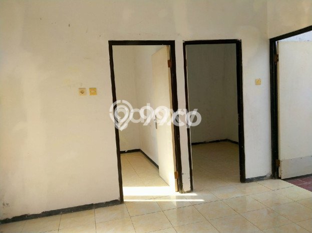 Lokasi terbaik! Rumah siap pakai dikontrakkan di Menganti LB 0m2 Lokasi terbaik! Rumah siap pakai dikontrakkan di Menganti LB 0m2