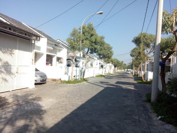 KESEMPATAN EMAS! Rumah di Benowo, Surabaya, Luas 72m2m² Bangunan 72m2m² KESEMPATAN EMAS! Rumah di Benowo, Surabaya, Luas 72m2m² Bangunan 72m2m²