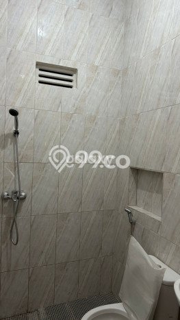 Rumah Berkelas LT 144m2m² / LB 144m2m² di Kompleks Perumahan , Surabaya Rumah Berkelas LT 144m2m² / LB 144m2m² di Kompleks Perumahan , Surabaya