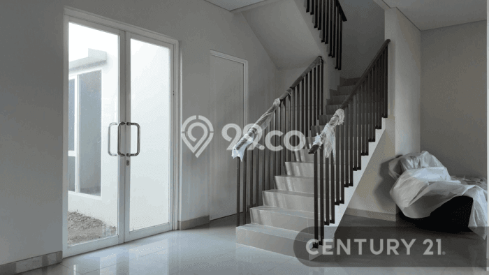 SPECIAL PROPERTY! Rumah area Depok, LT 110m² Bangunan 115m² SPECIAL PROPERTY! Rumah area Depok, LT 110m² Bangunan 115m²