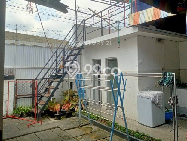 Rumah di Pakualaman, Yogyakarta, LT 255m² Bangunan 200m² - SEGERA MILIKI! Rumah di Pakualaman, Yogyakarta, LT 255m² Bangunan 200m² - SEGERA MILIKI!