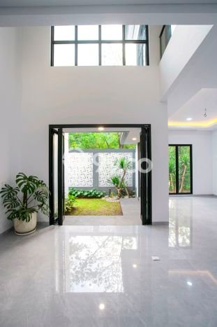 Dijual Rumah Mewah Elegan Dengan View Eksklusif di BSD City, Tangerang Dijual Rumah Mewah Elegan Dengan View Eksklusif di BSD City, Tangerang