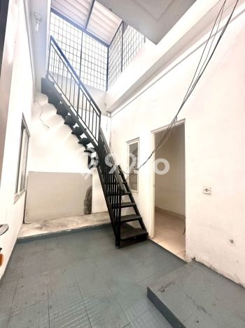 Dijual Rumah Mewah Elegan Dengan View Cantik di Green Lake City, Jakarta Barat Dijual Rumah Mewah Elegan Dengan View Cantik di Green Lake City, Jakarta Barat