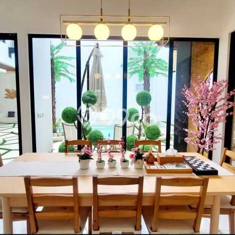 Rumah Luxury Modern Tanpa Renovasi di Suvarna Sutera Tangerang Rumah Luxury Modern Tanpa Renovasi di Suvarna Sutera Tangerang
